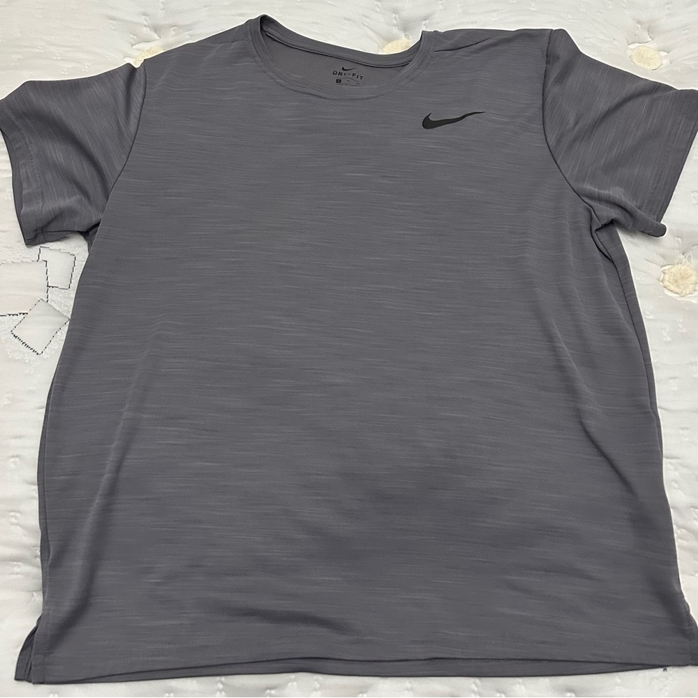 XL Nike Gray Short Sleeve Tee Athletic Performance